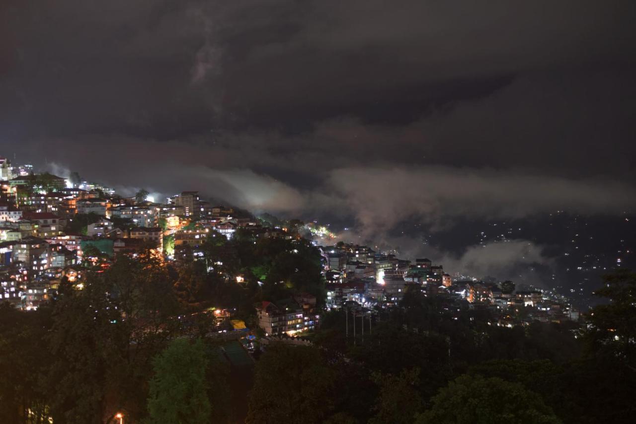 The Nettle And Fern Hotel Gangtok Buitenkant foto